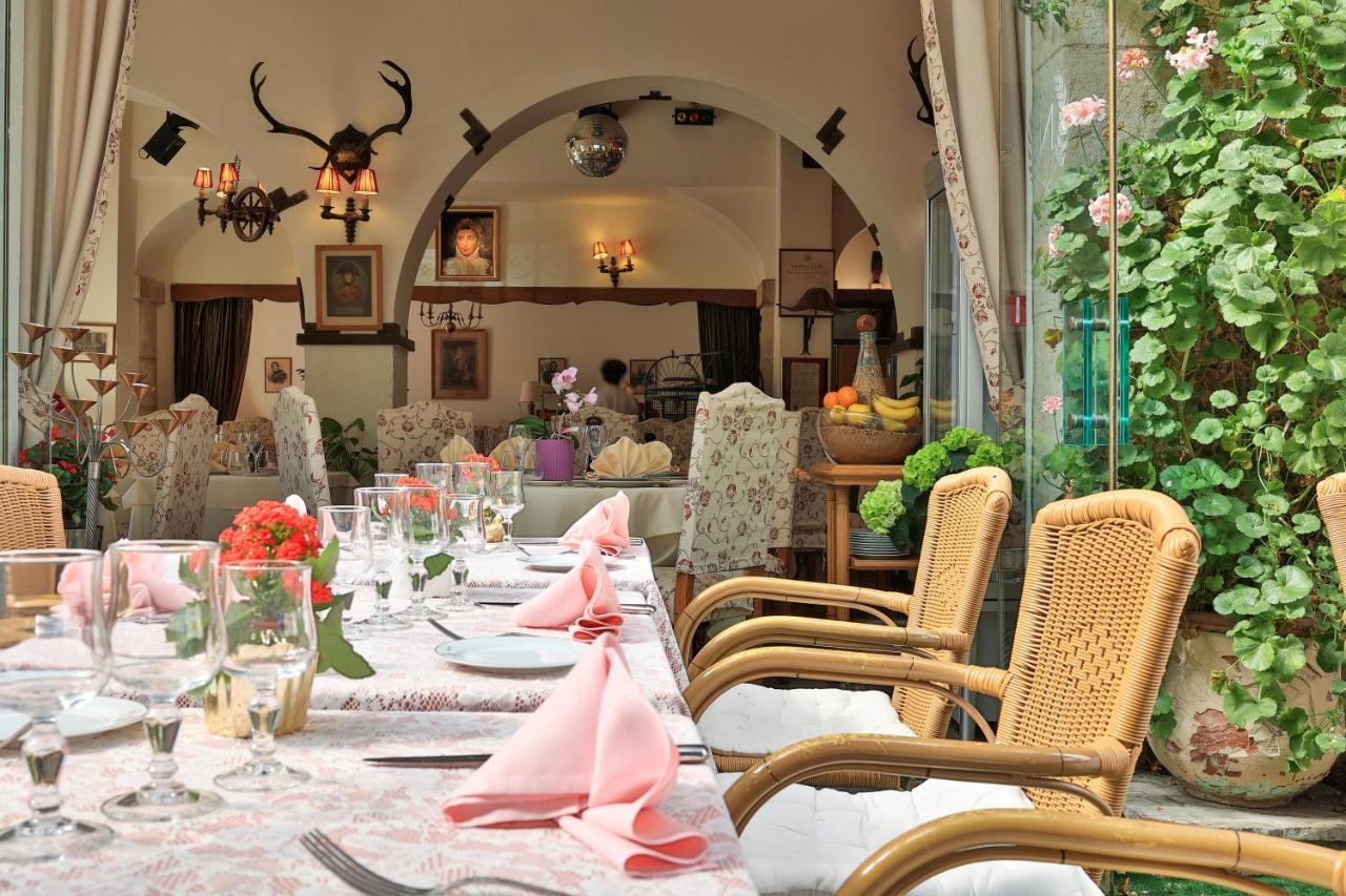Logis Le Relais Imperial Hotel Saint-Vallier-de-Thiey ภายนอก รูปภาพ