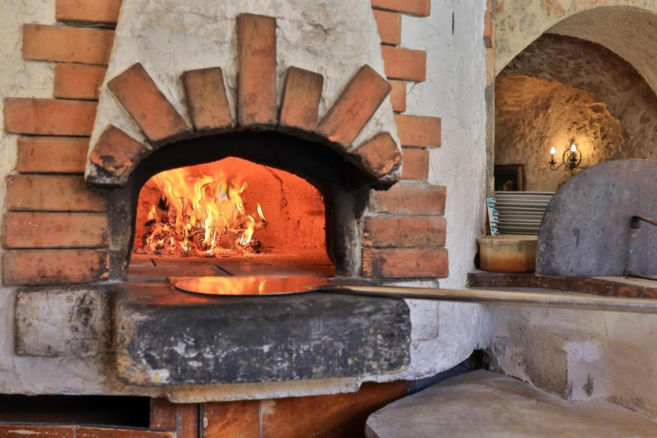 Logis Le Relais Imperial Hotel Saint-Vallier-de-Thiey ภายนอก รูปภาพ