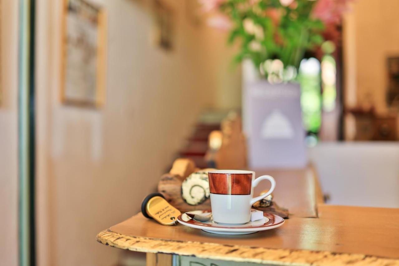 Logis Le Relais Imperial Hotel Saint-Vallier-de-Thiey ภายนอก รูปภาพ