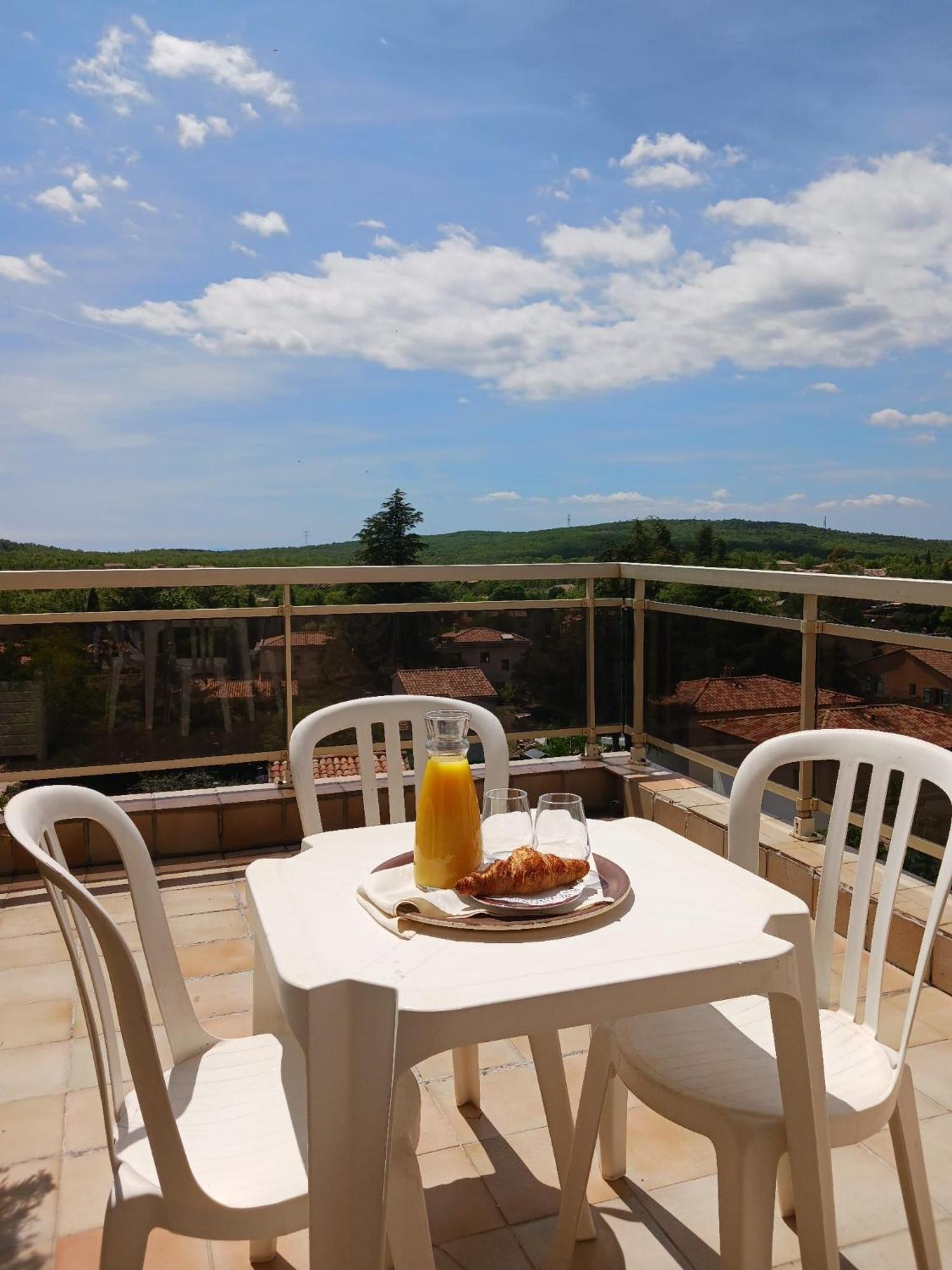 Logis Le Relais Imperial Hotel Saint-Vallier-de-Thiey ภายนอก รูปภาพ