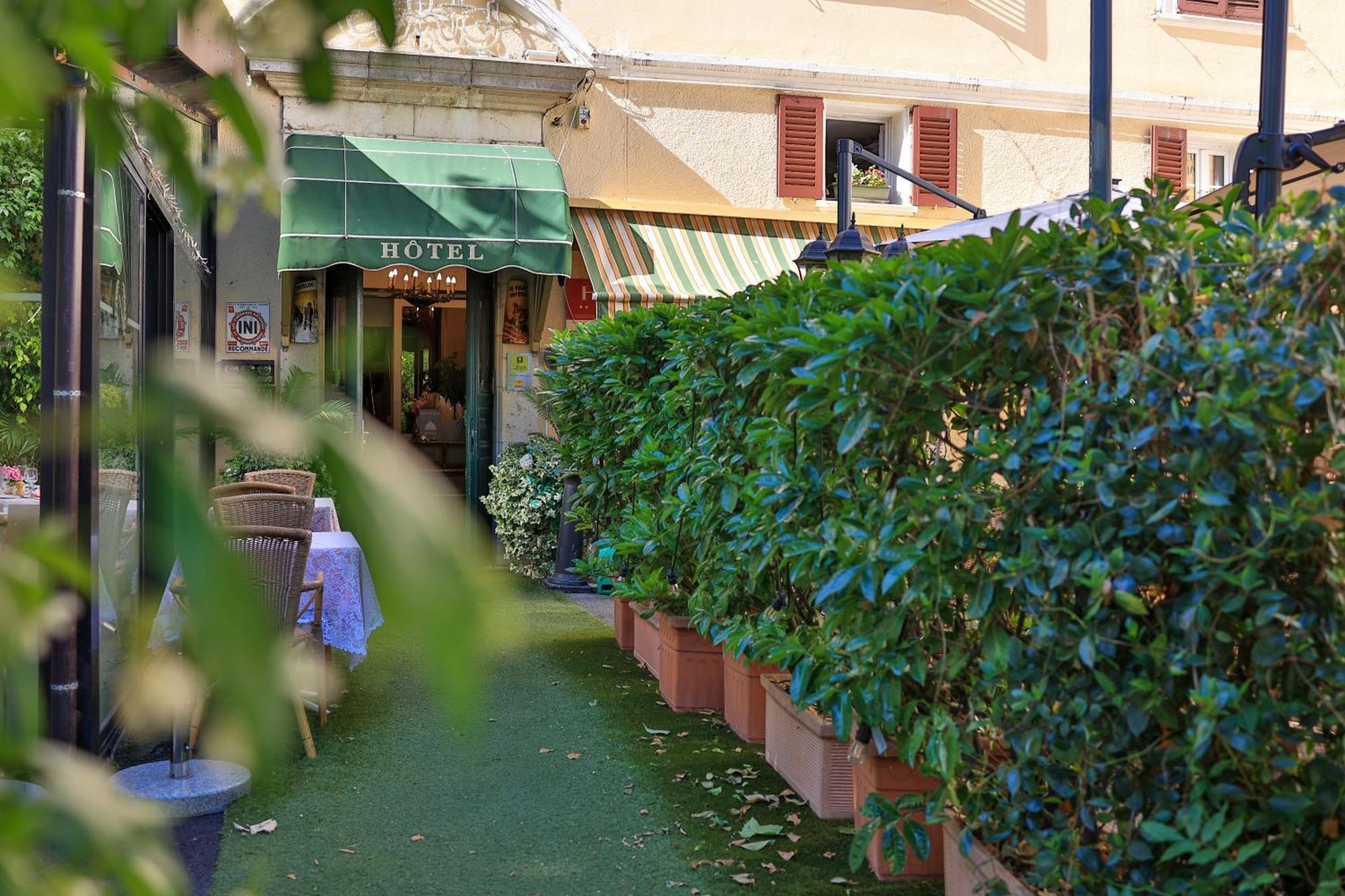 Logis Le Relais Imperial Hotel Saint-Vallier-de-Thiey ภายนอก รูปภาพ